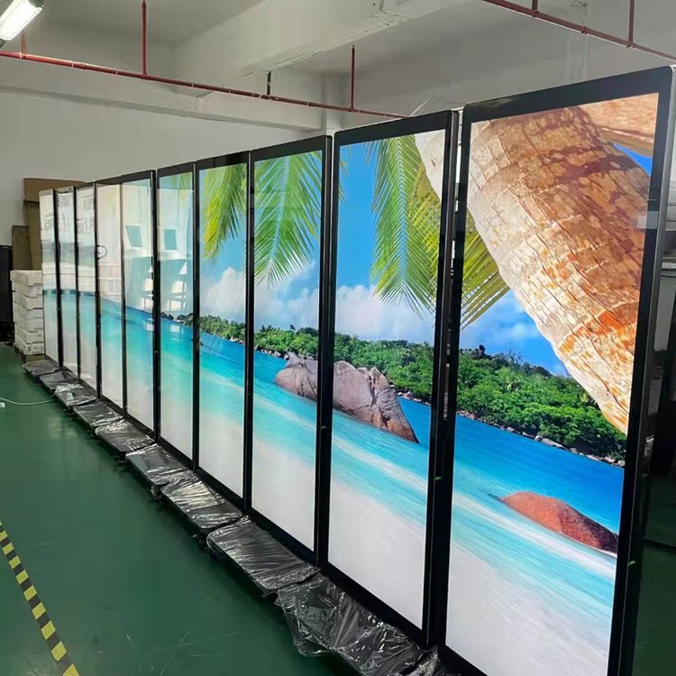立式全面屏广告机 智能迎宾与高清展示的落地式条形屏解决方案